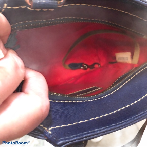 Dooney & Bourke navy purse - Picture 4 of 4